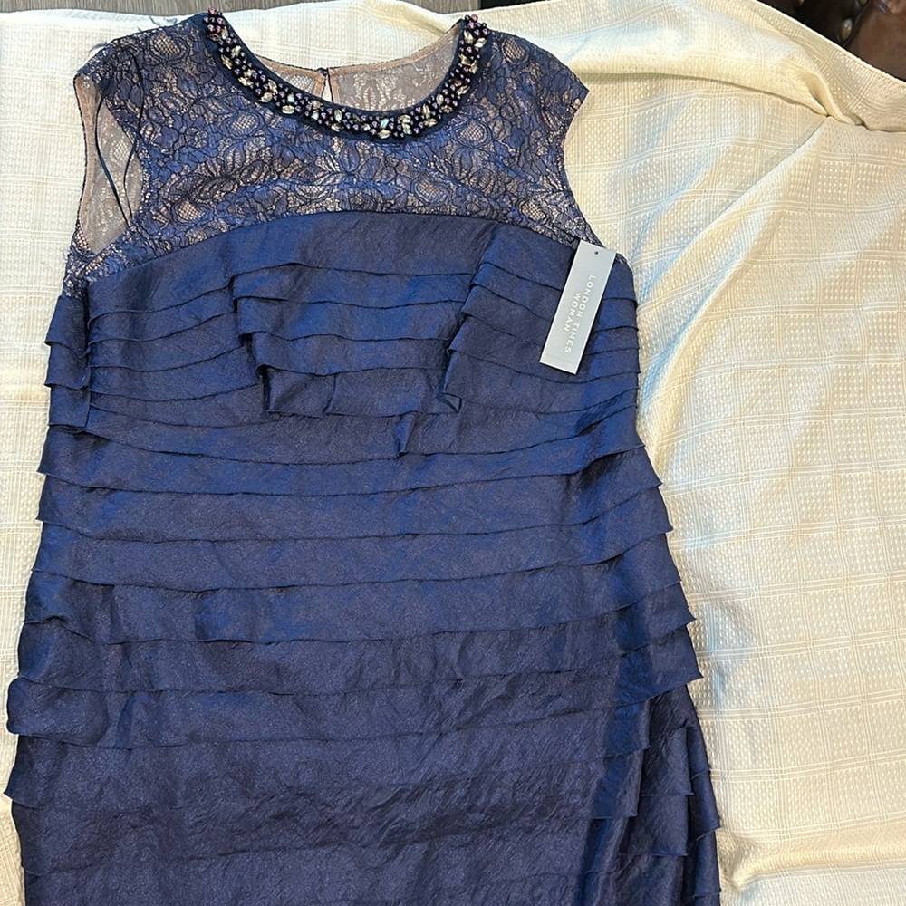 London Times Woman, navy blue long dress,lace top